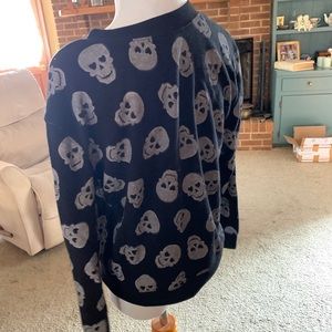 Skull sweatshirt